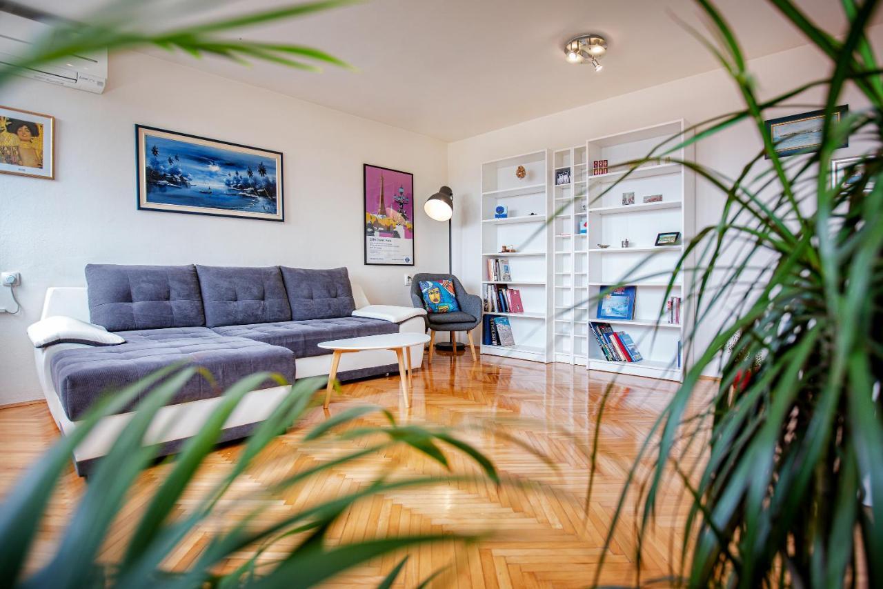 No.15 Appartement *